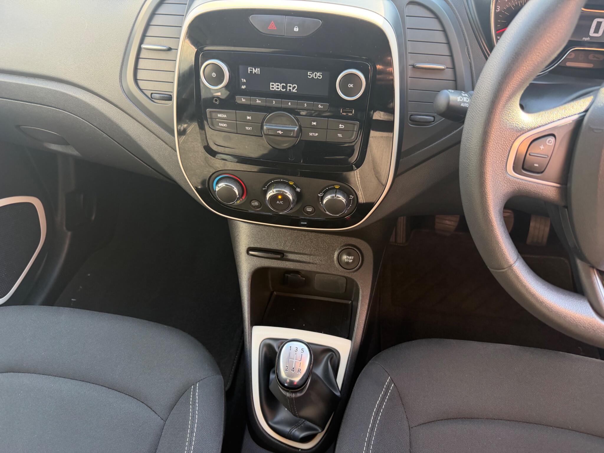 Renault Captur view 4