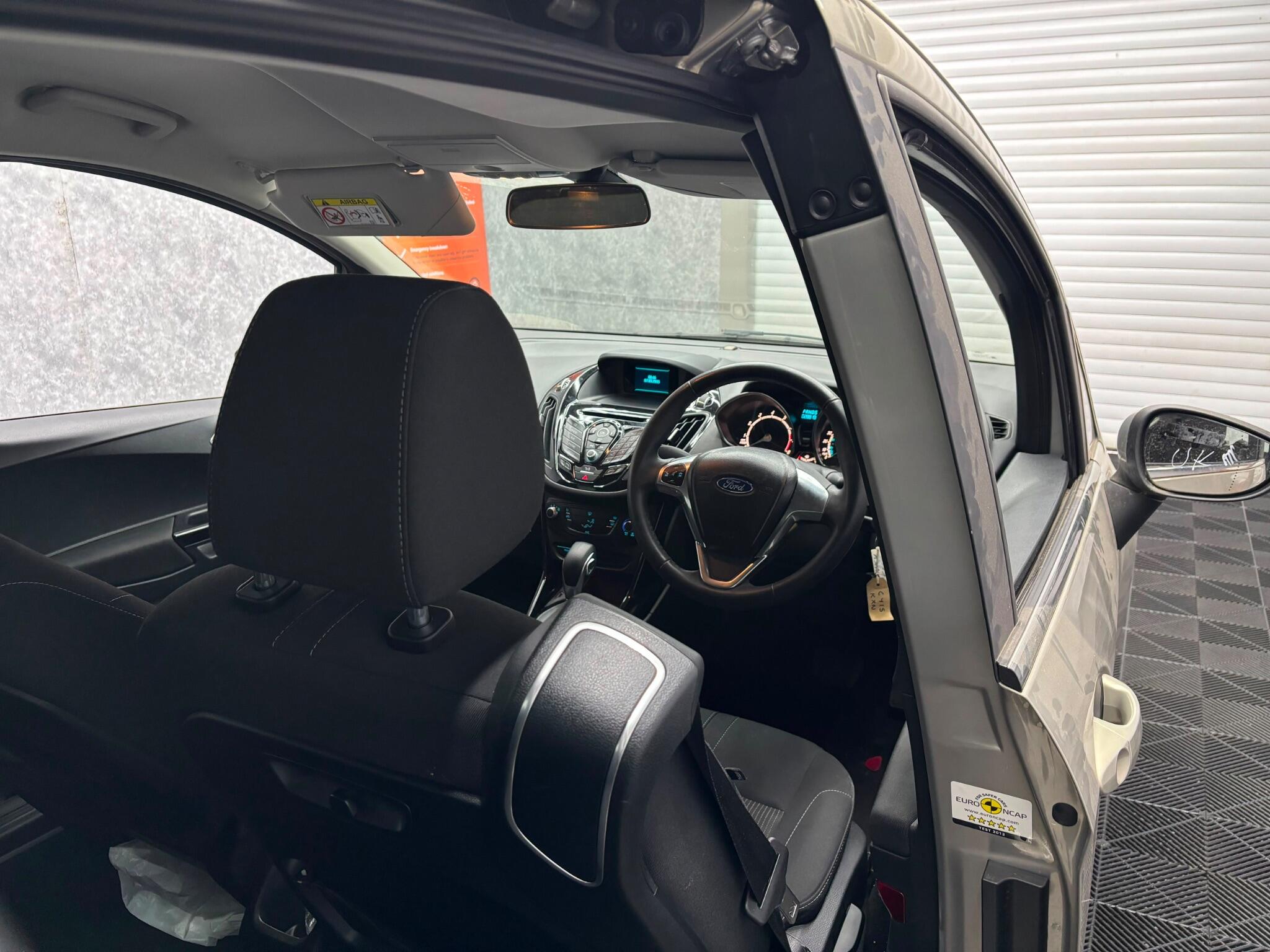 Ford B-Max view 9