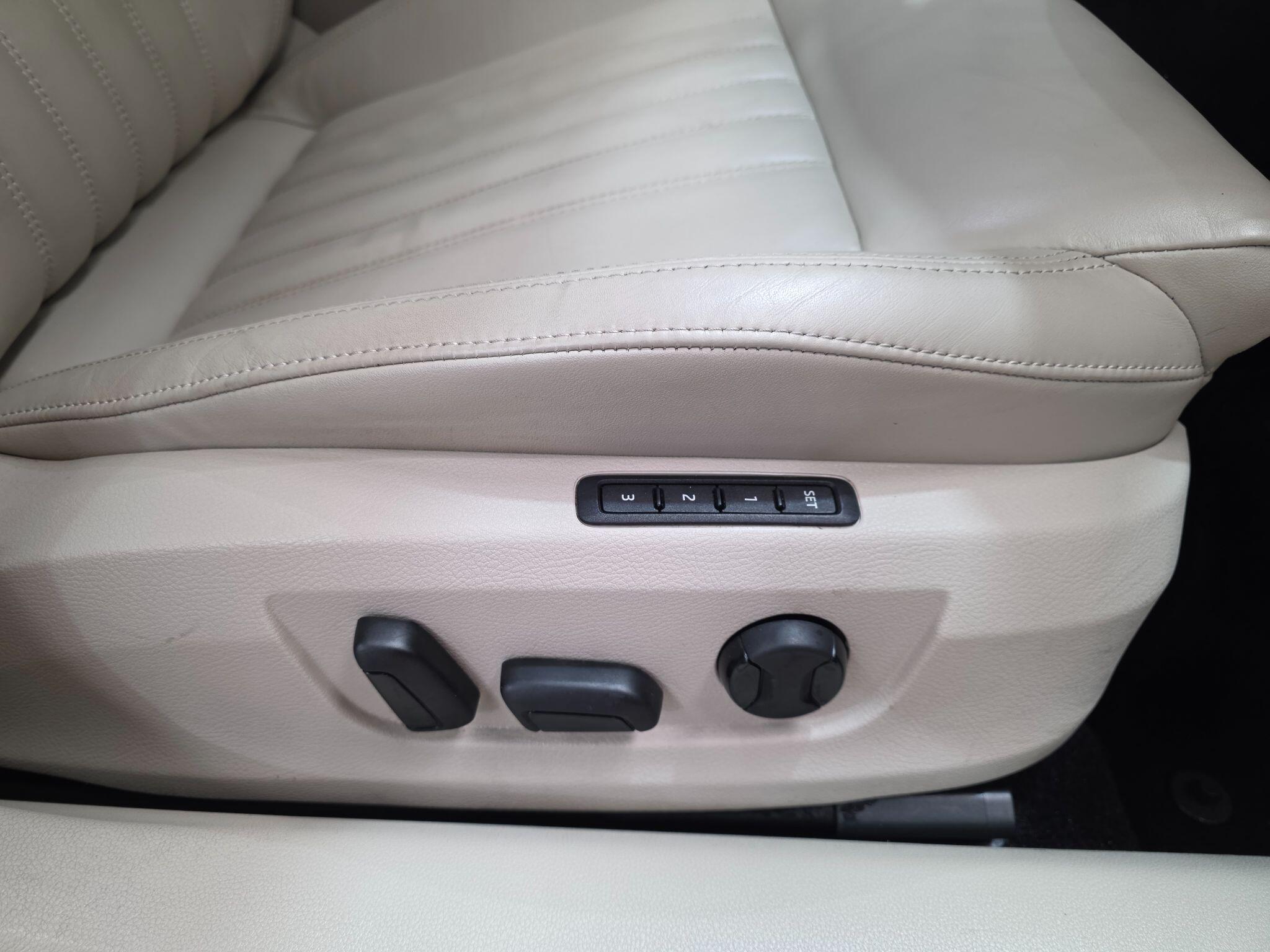 Skoda Superb view 14