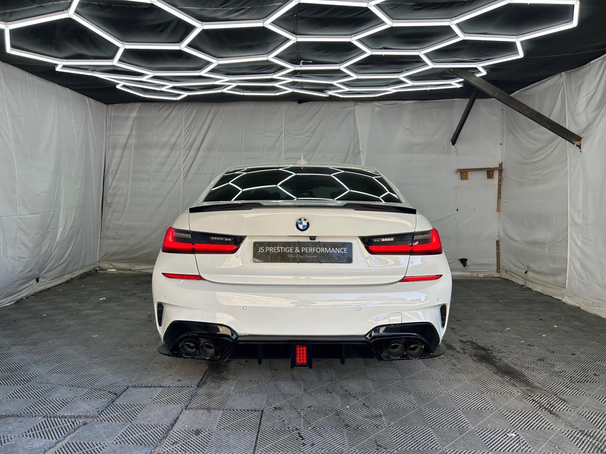 BMW 3 Series view 7