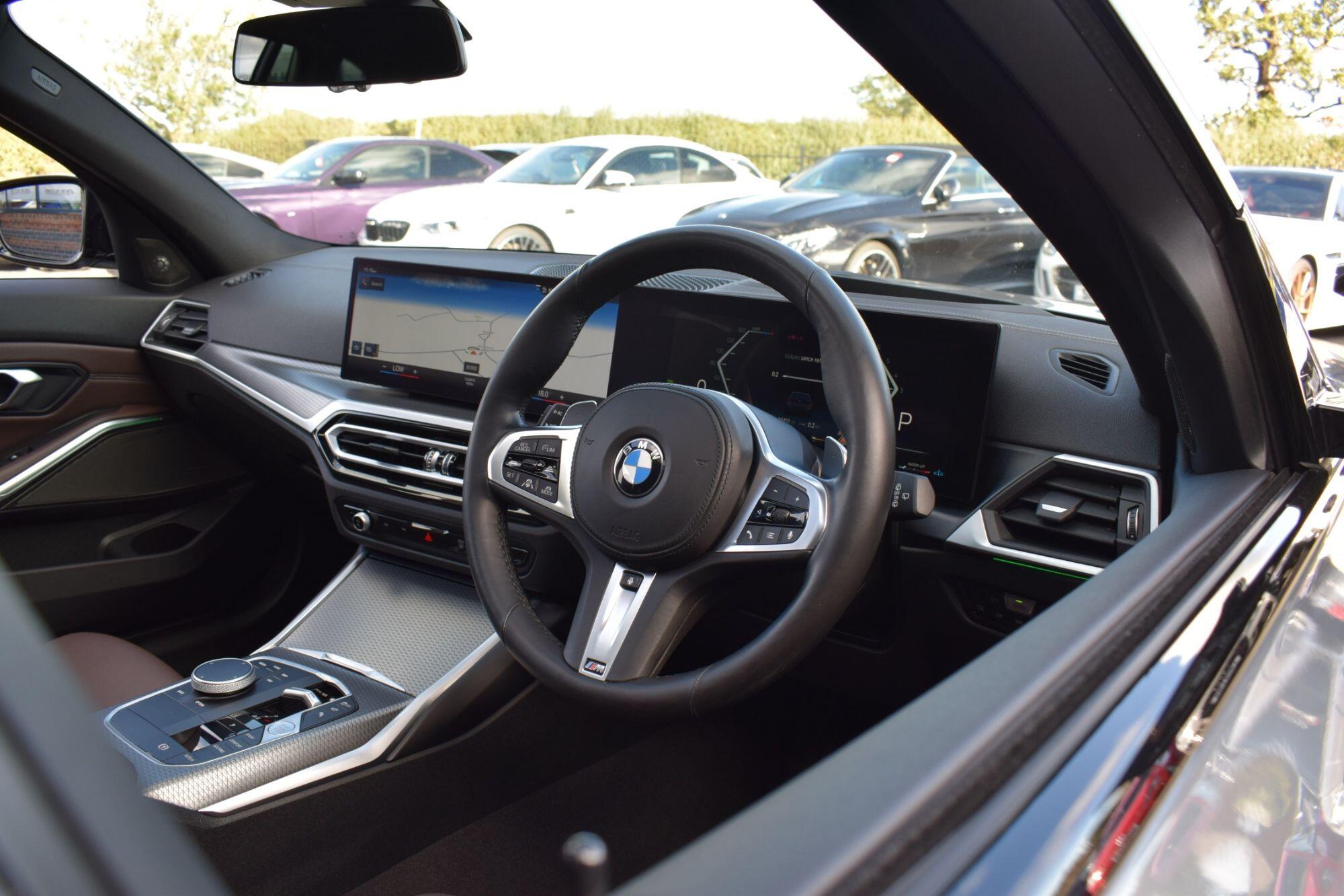 BMW 3 Series view 11