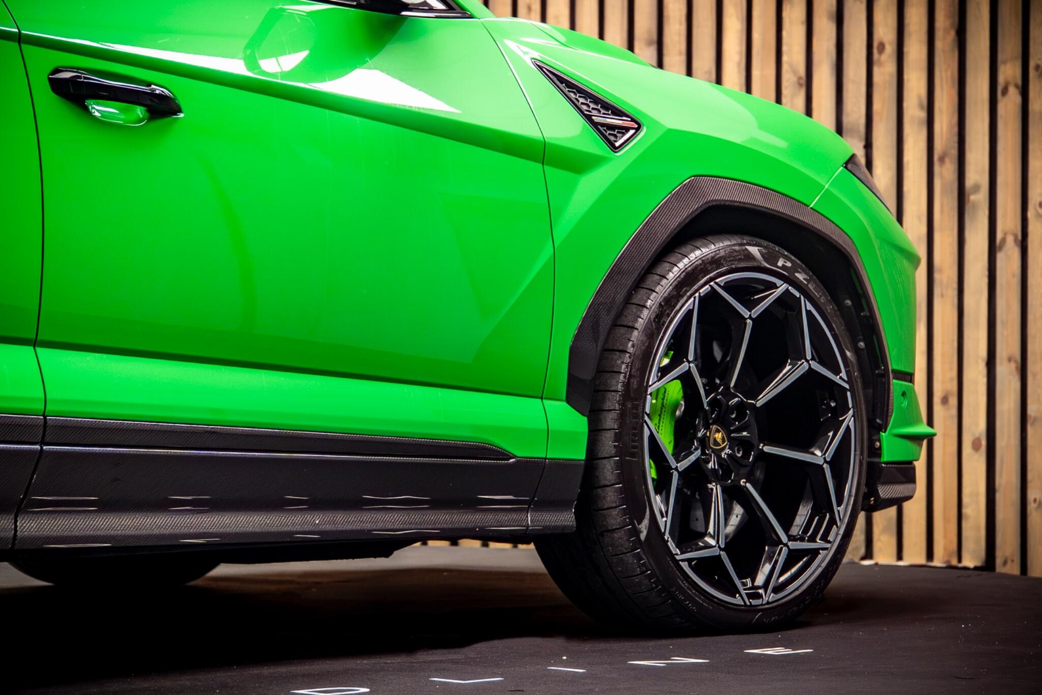 Lamborghini Urus view 14