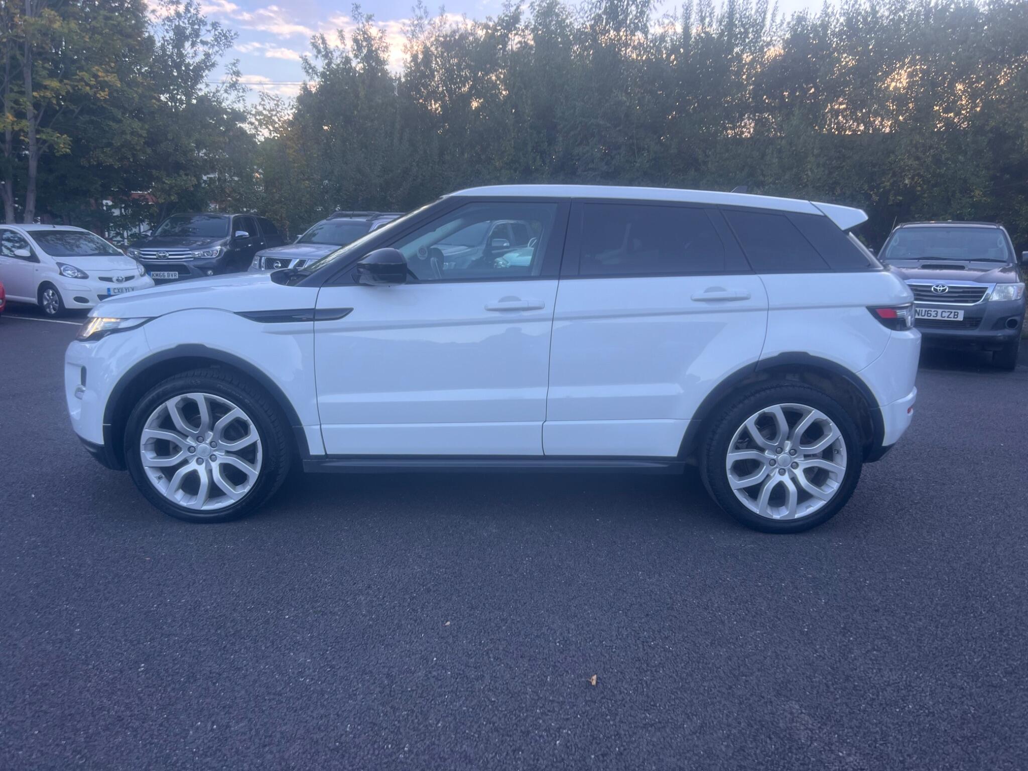 2015 Land Rover Range Rover Evoque 2.2 SD4 Dynamic Auto 4WD Euro 5 (s/s) 5dr • 75,570 miles image 5