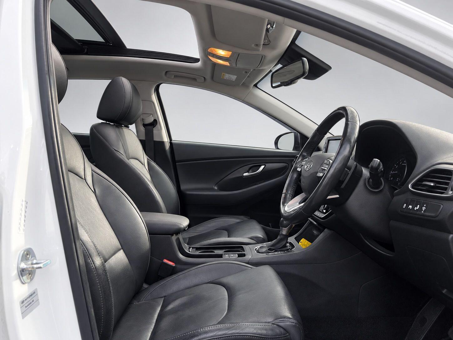 Hyundai I30 view 17