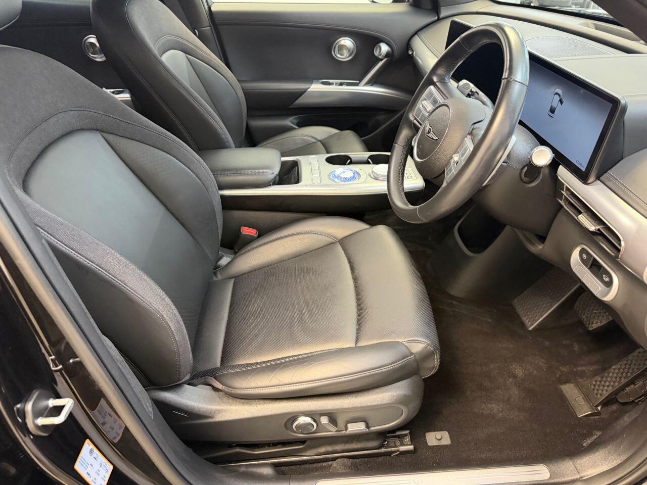 Genesis GV60 view 11