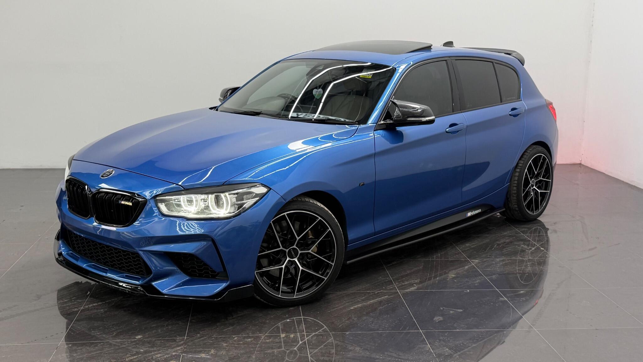 BMW 1 Series view 16