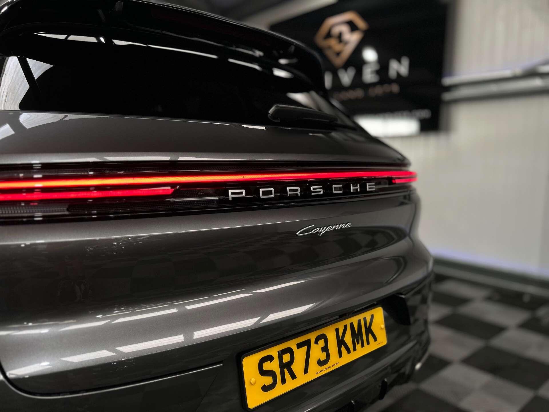 Porsche Cayenne view 10