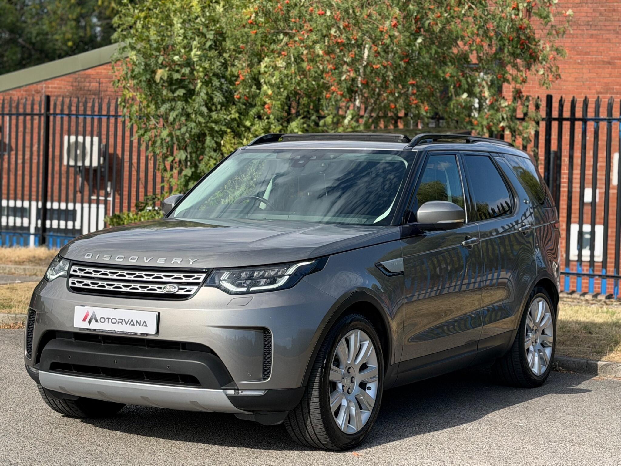 Land Rover Discovery view 2