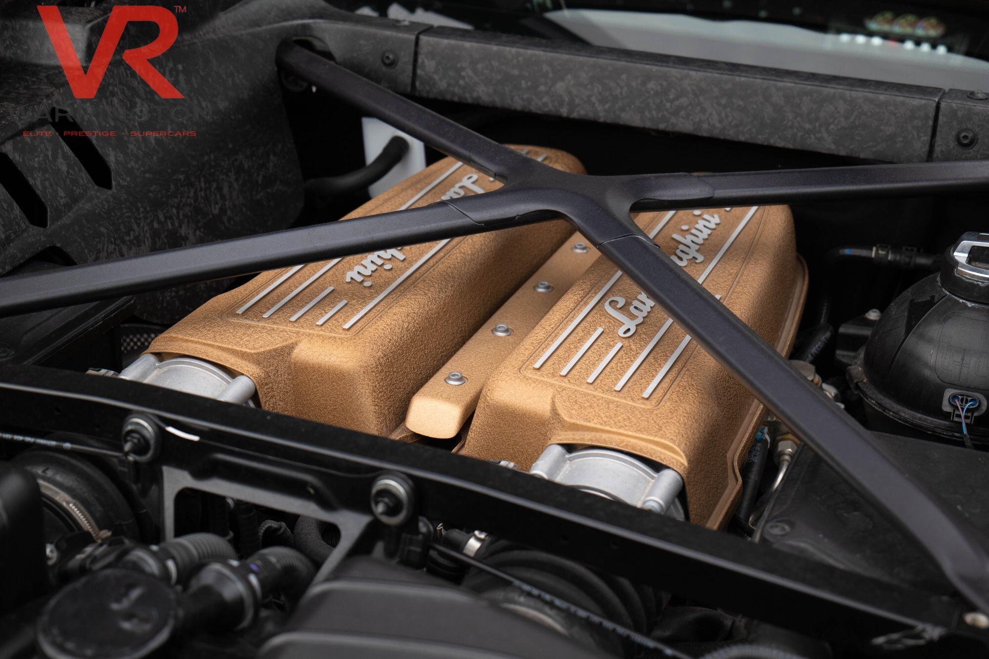 Lamborghini Huracan view 16