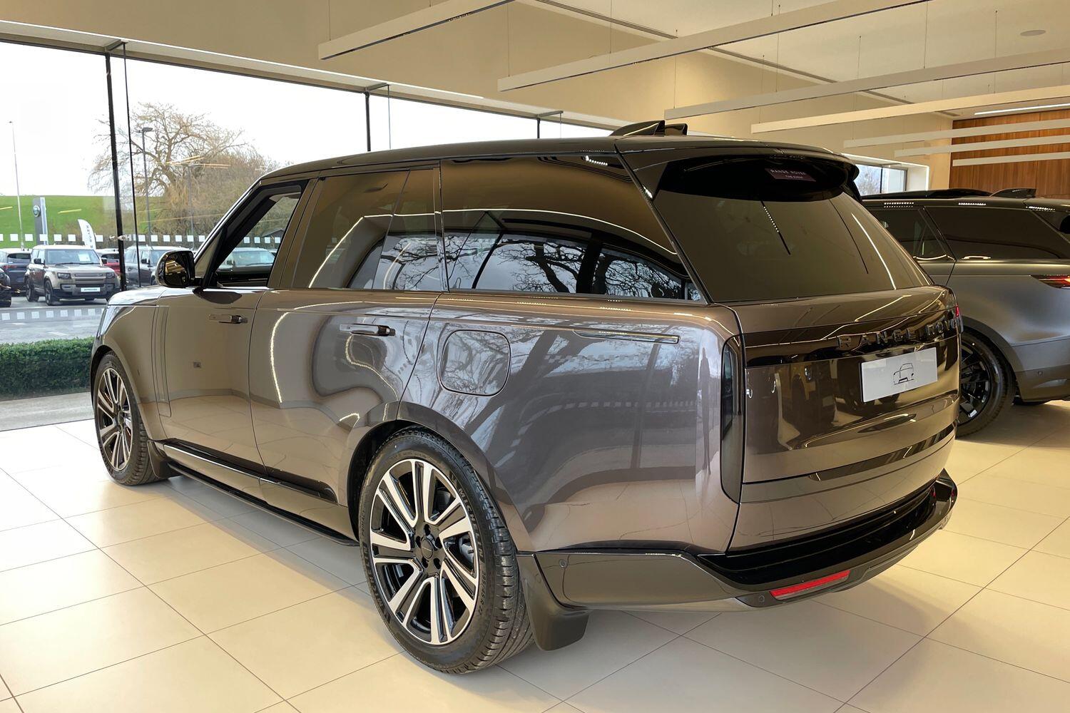 Land Rover Range Rover view 14