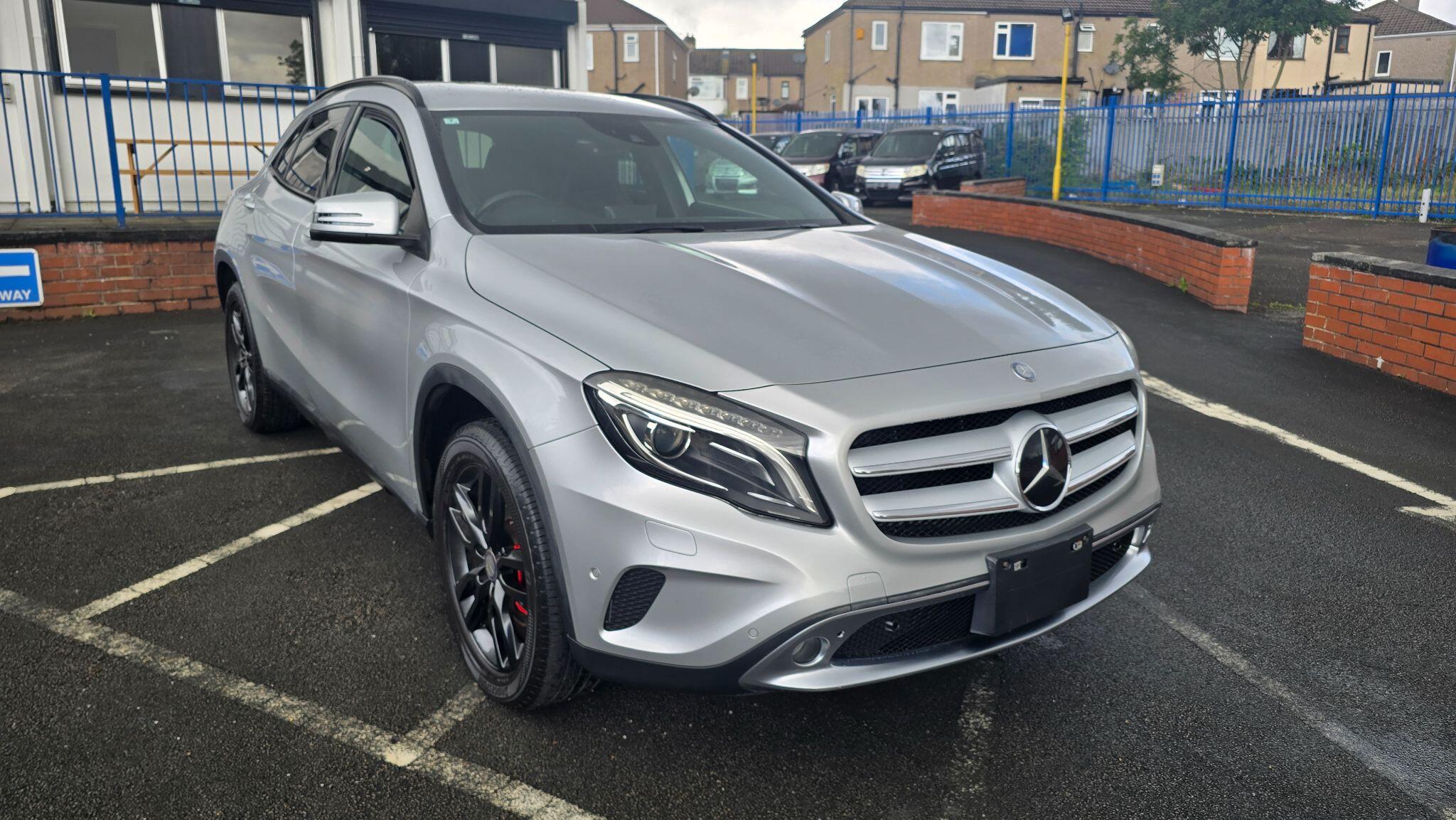 Mercedes-Benz GLA view 26