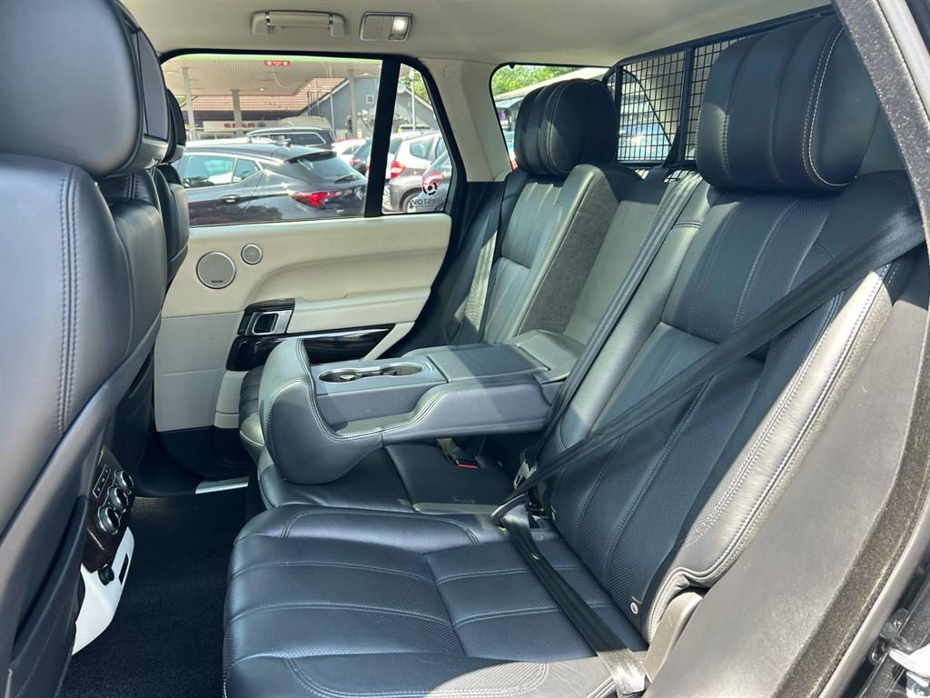 Land Rover Range Rover view 16