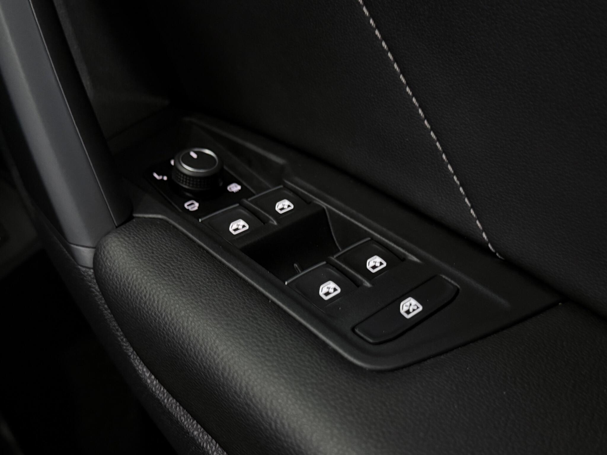 Volkswagen Tiguan view 17