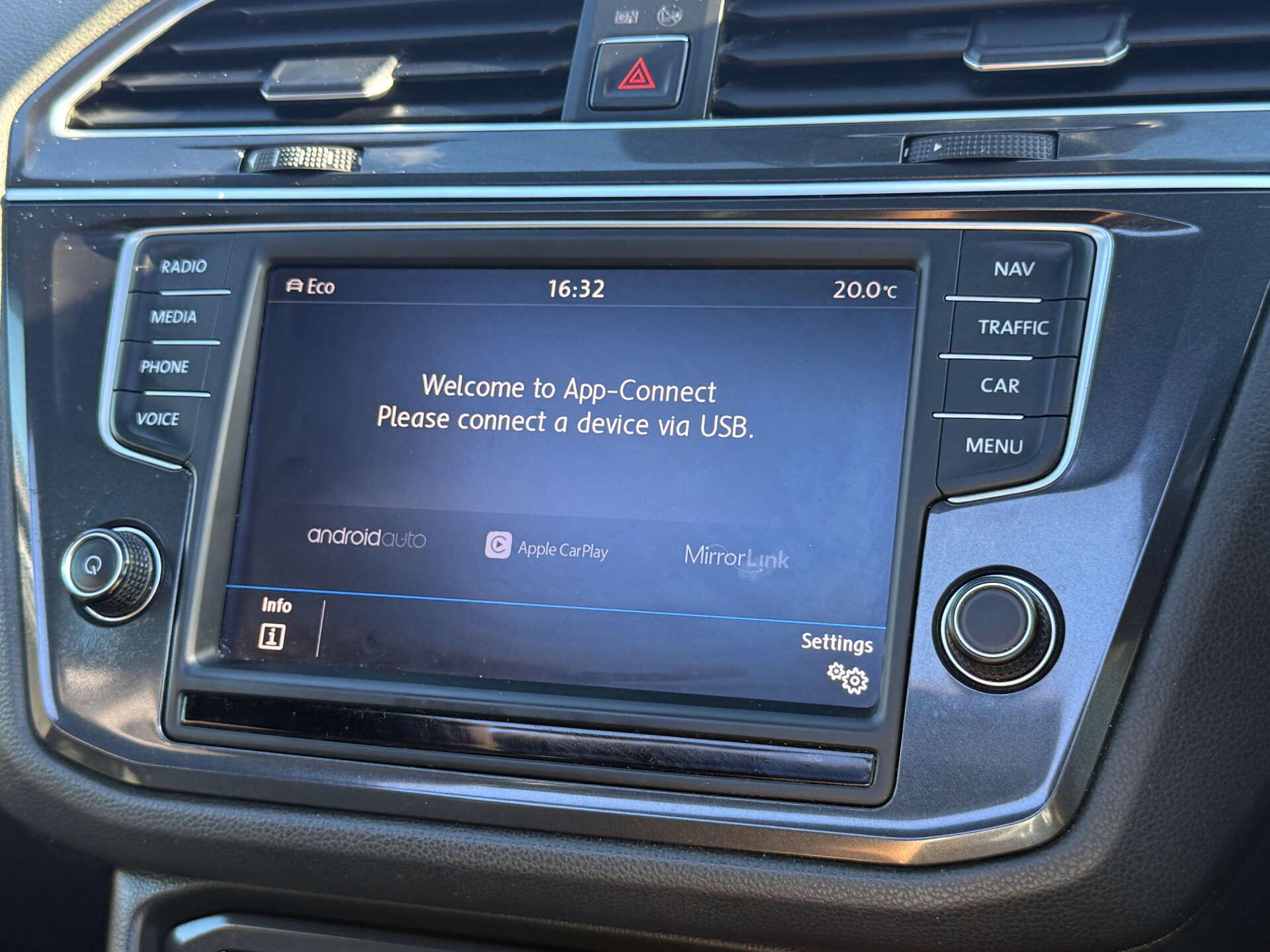 Volkswagen Tiguan view 64
