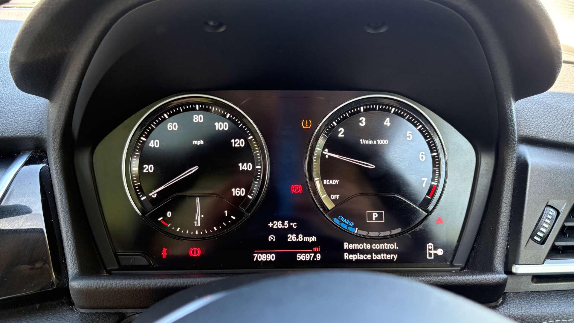 BMW 2 Series view 16