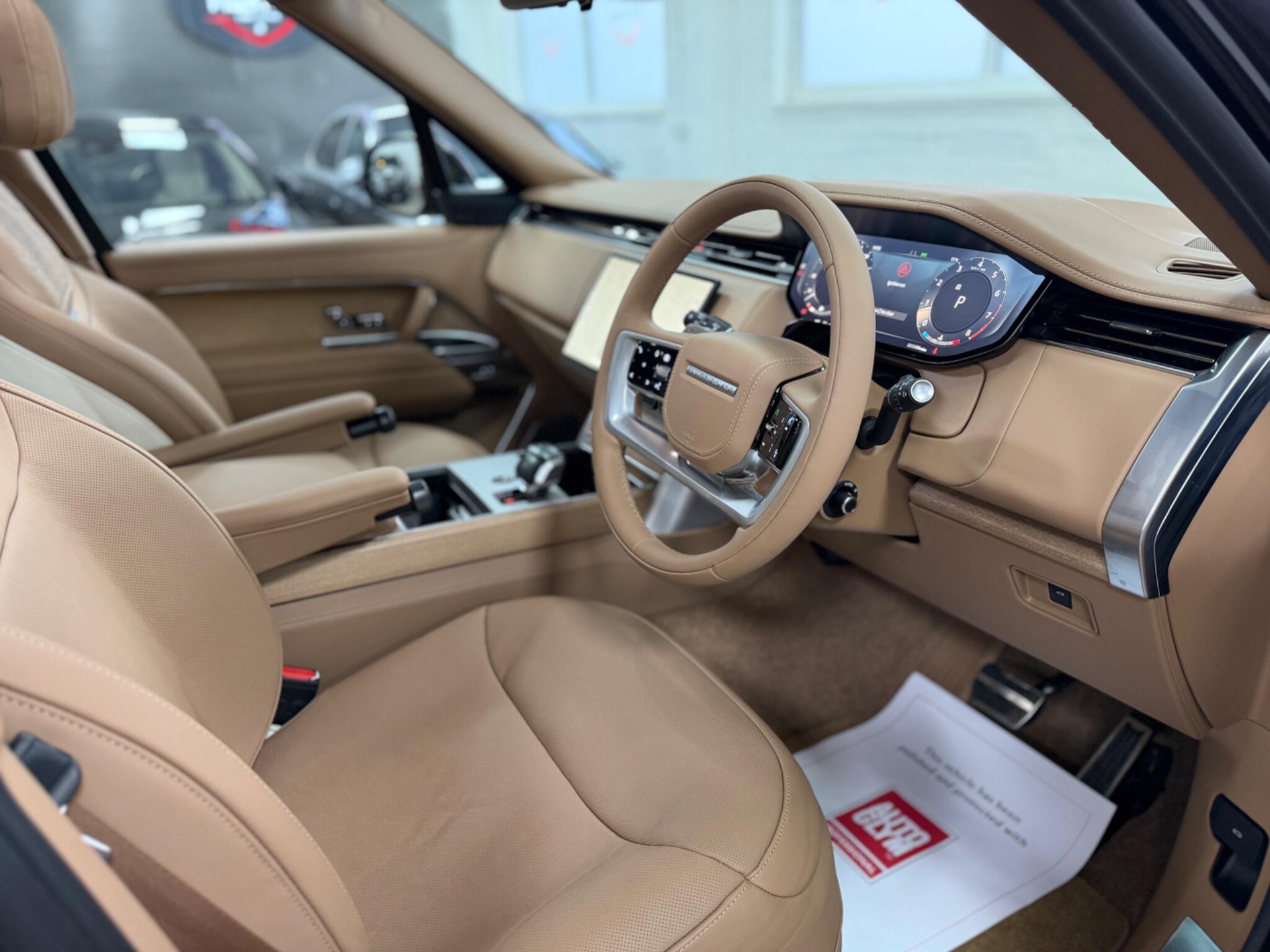Land Rover Range Rover view 10