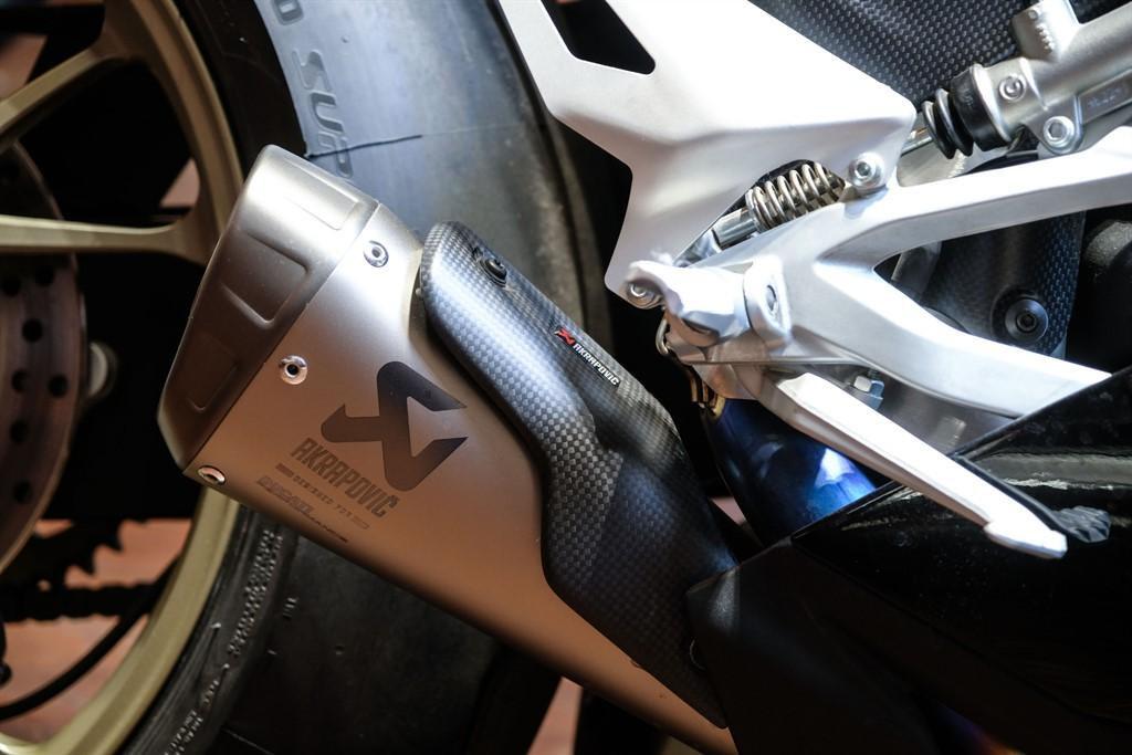 Ducati Panigale V4R view 5