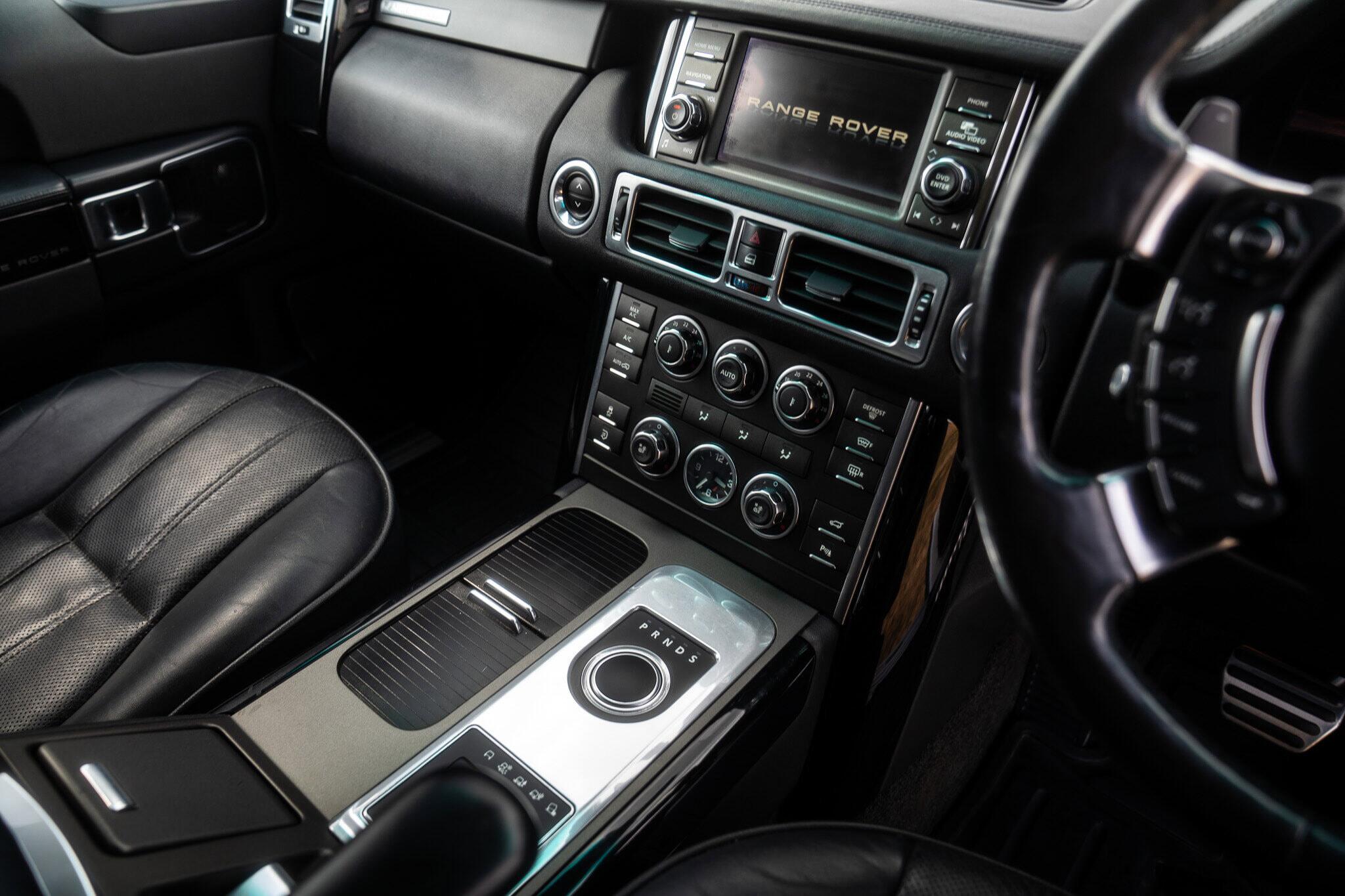 Land Rover Range Rover view 28