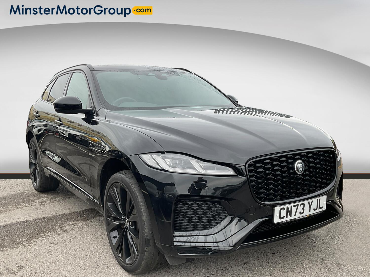 Jaguar F-Pace main image