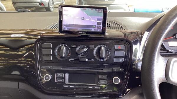 Volkswagen Up! view 7