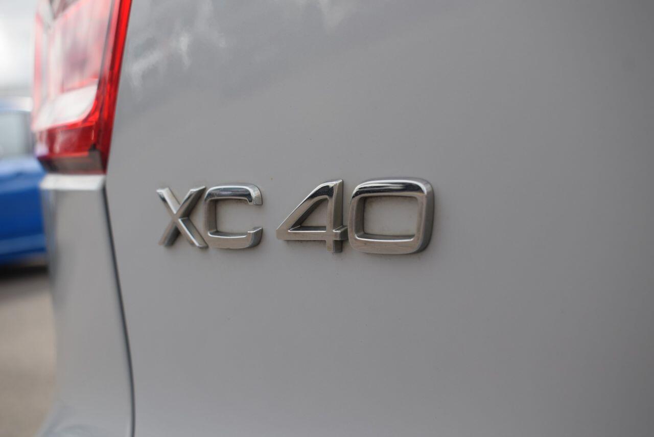 Volvo XC40 view 21
