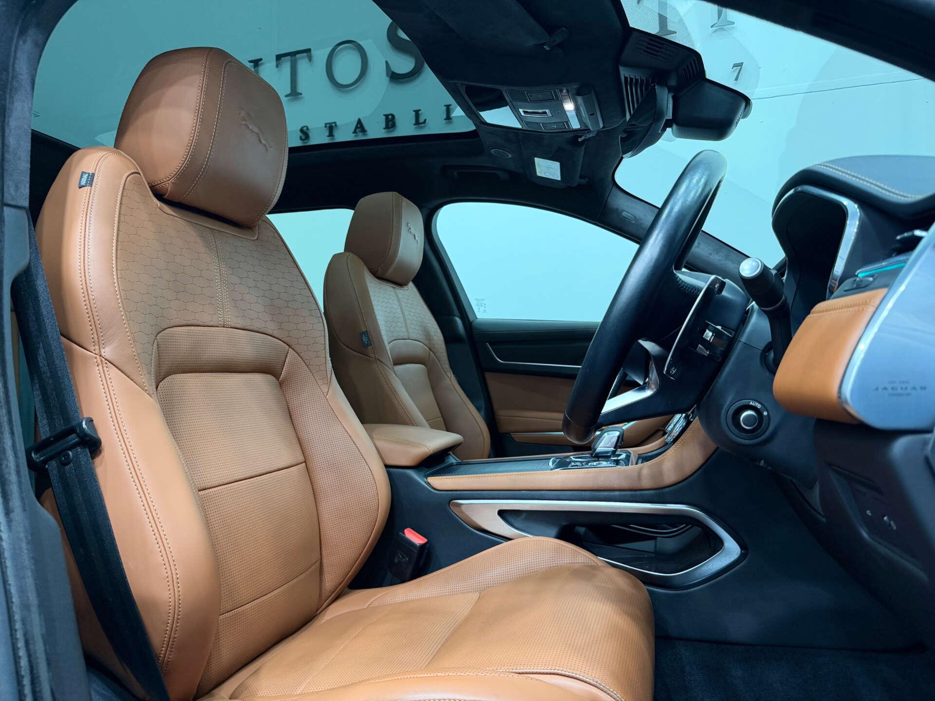 Jaguar F-Pace view 2