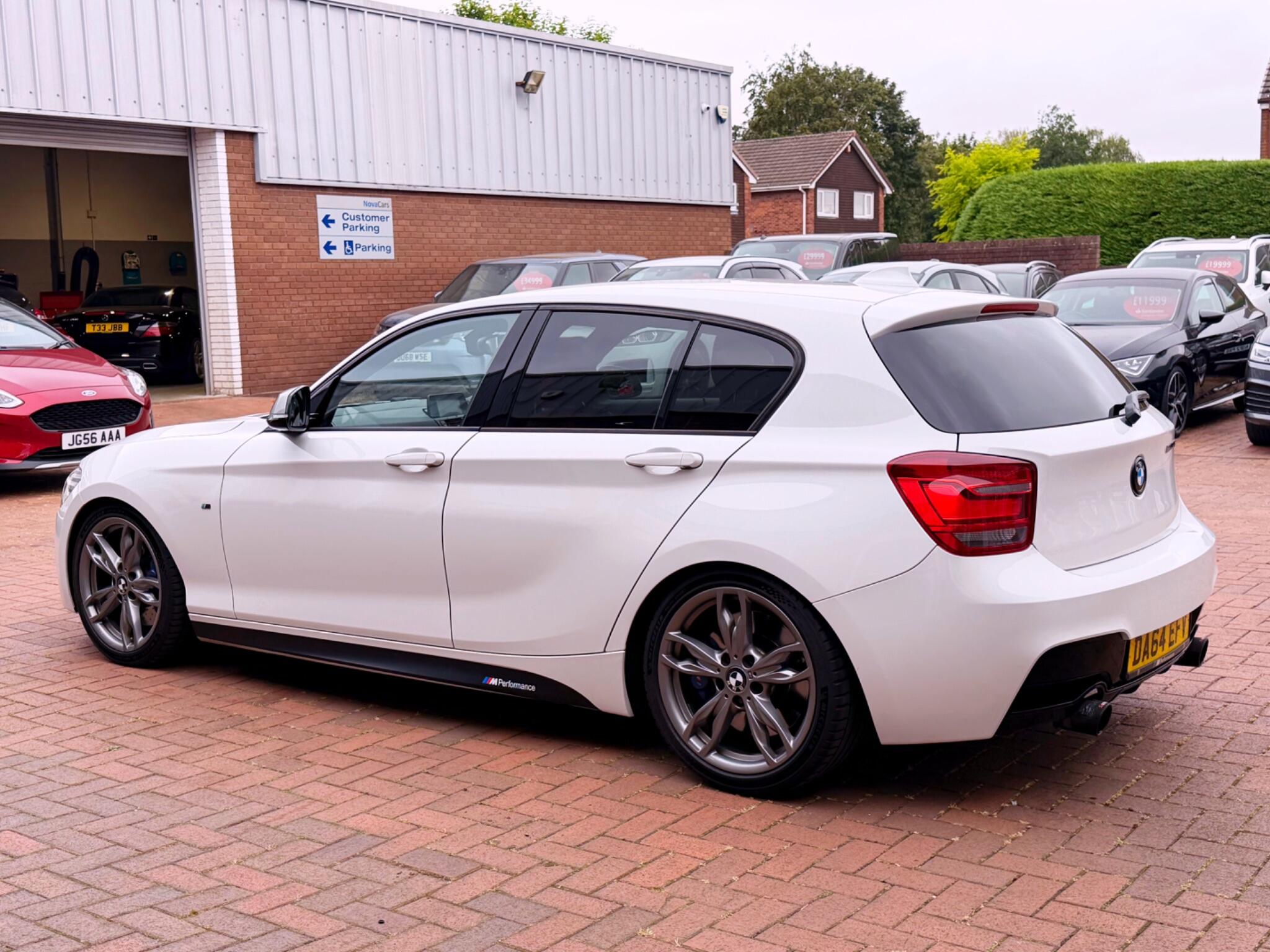 BMW 1 Series view 25