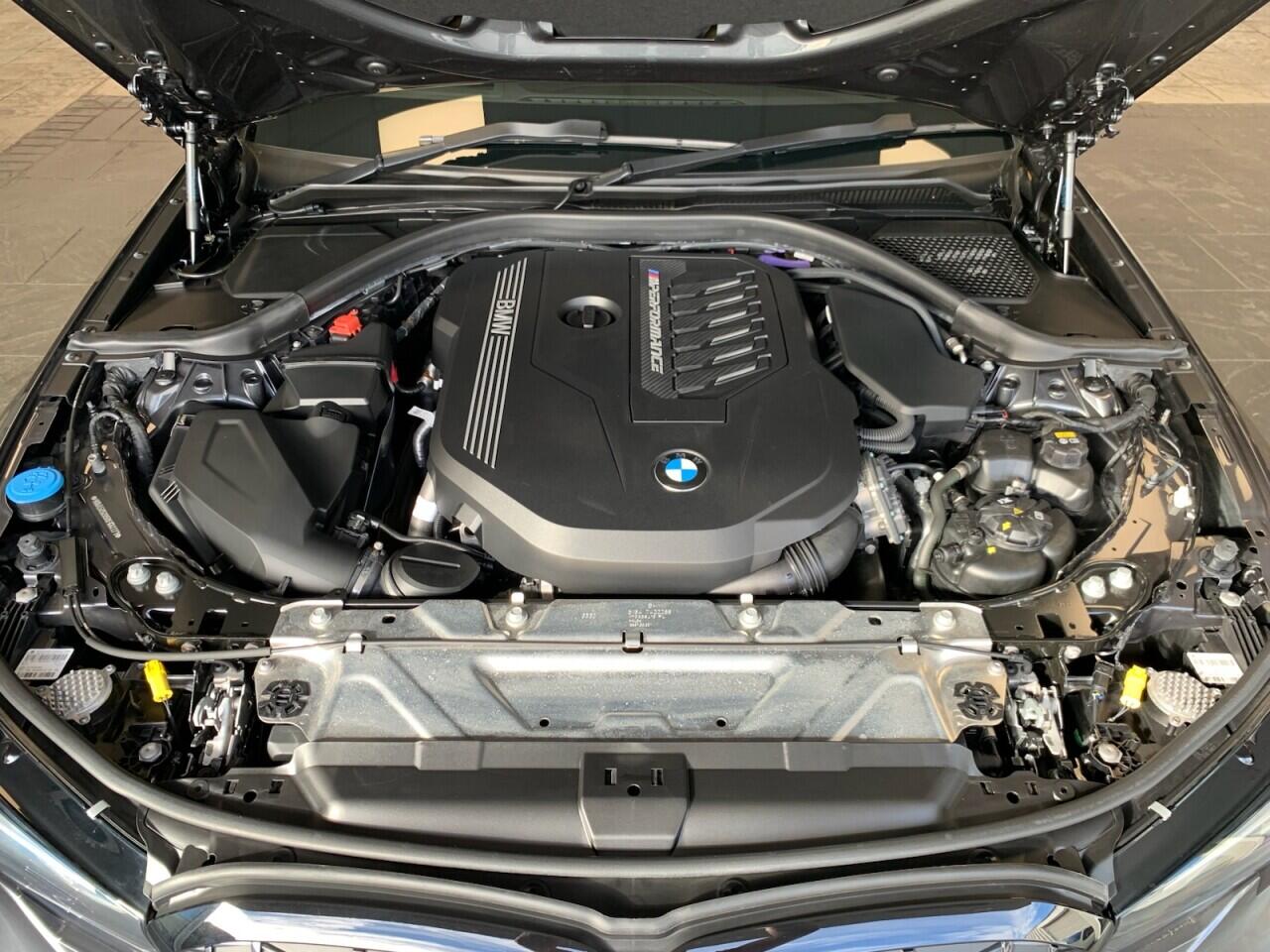 BMW 3 Series view 46