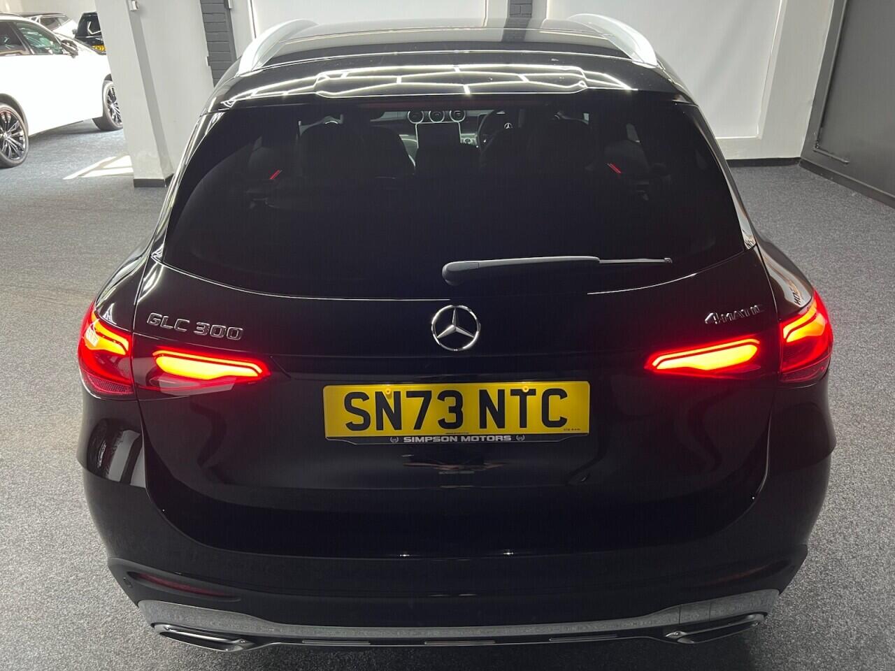 Mercedes-Benz GLC view 9