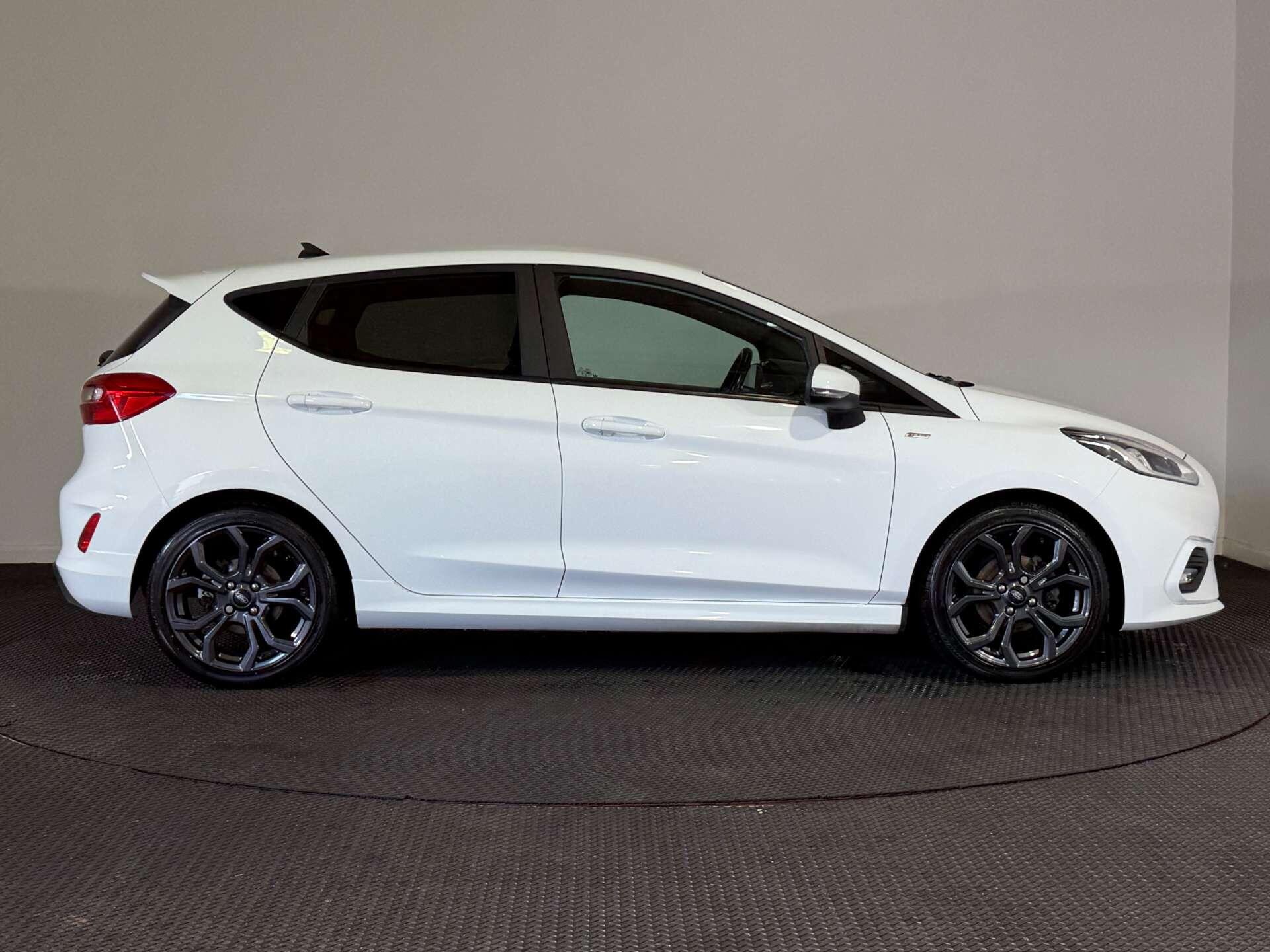 Ford Fiesta view 8