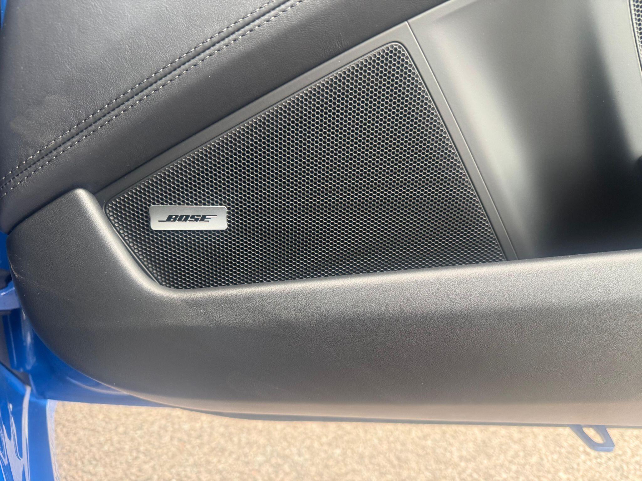 Porsche 911 view 16