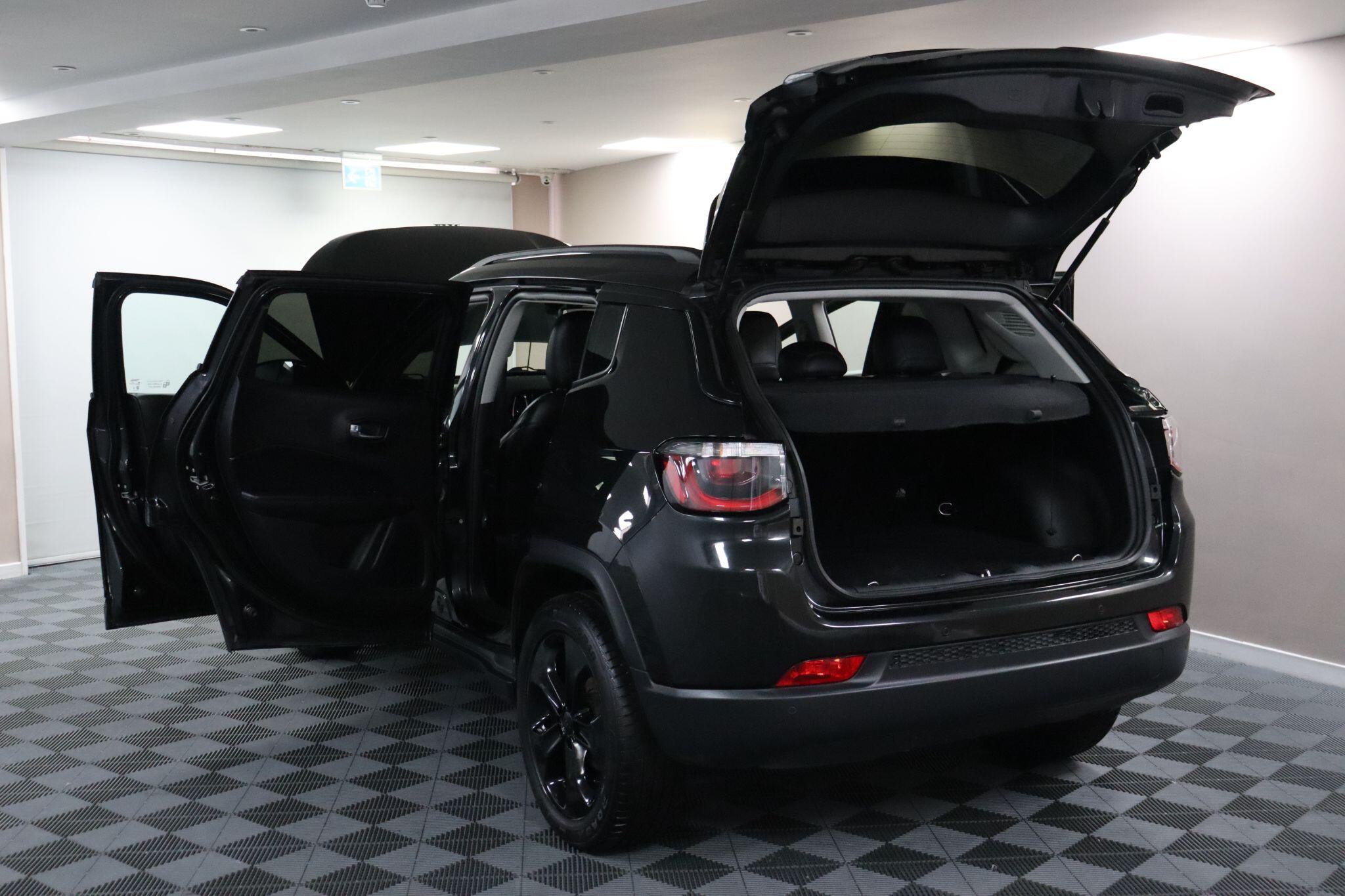 Jeep Compass view 21