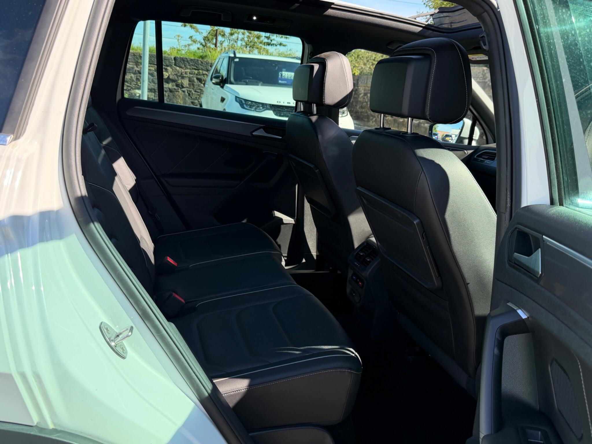 Volkswagen Tiguan view 21