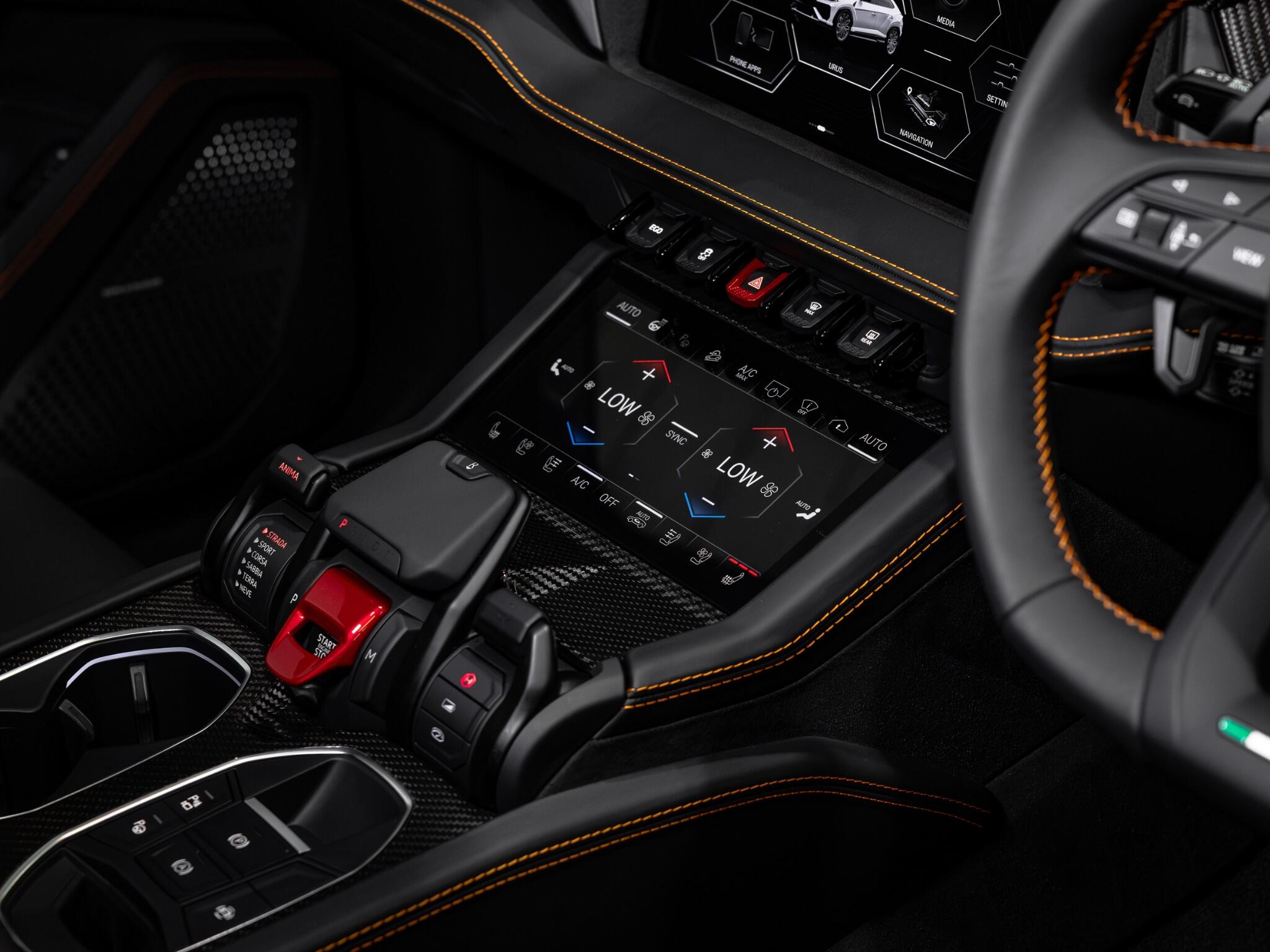 Lamborghini Urus view 20