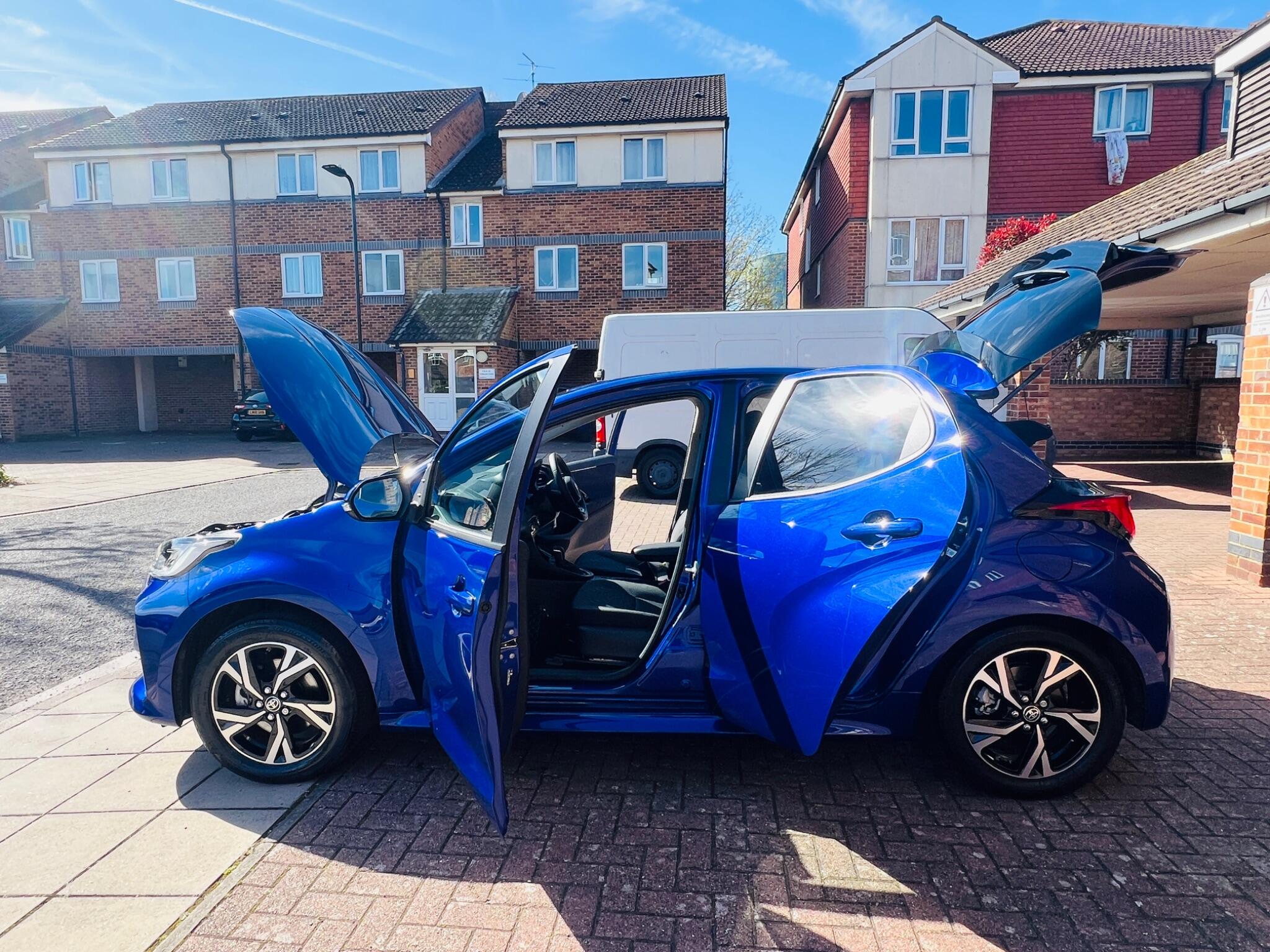 Toyota Yaris view 27