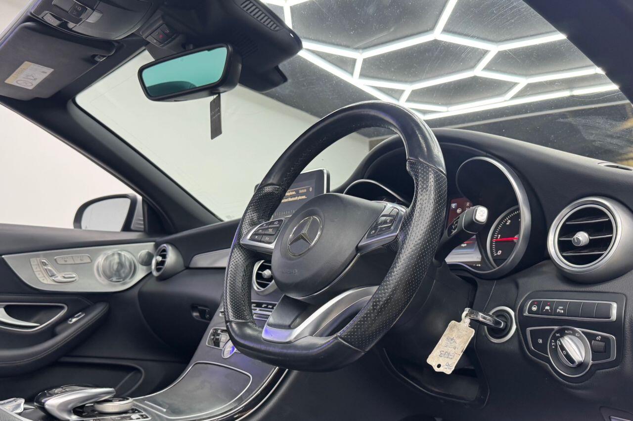 Mercedes-Benz C-Class view 18