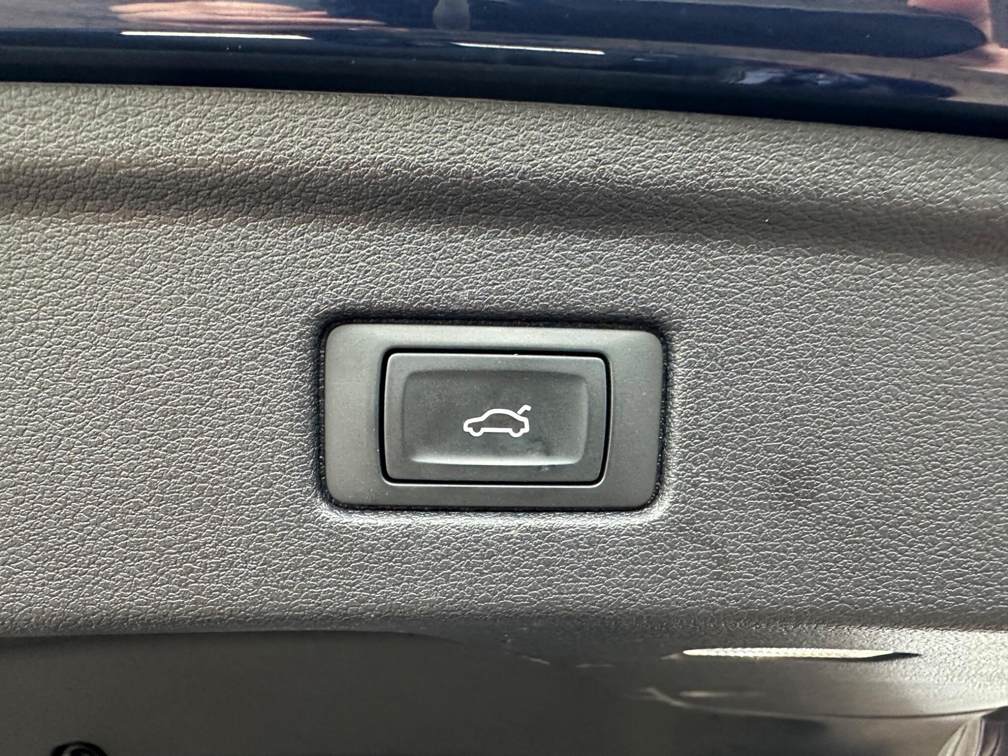 Audi A5 view 7
