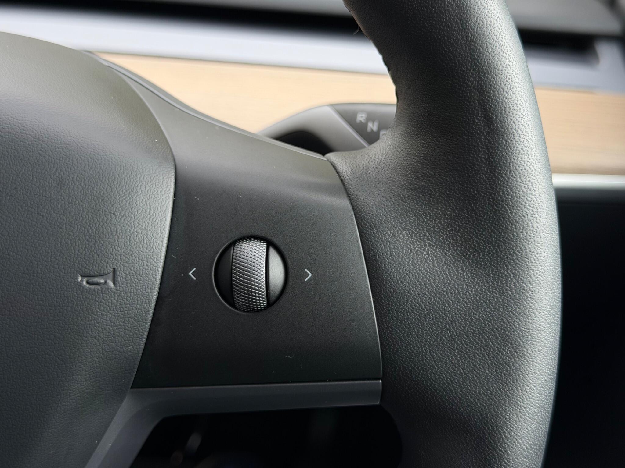 Tesla Model Y view 20