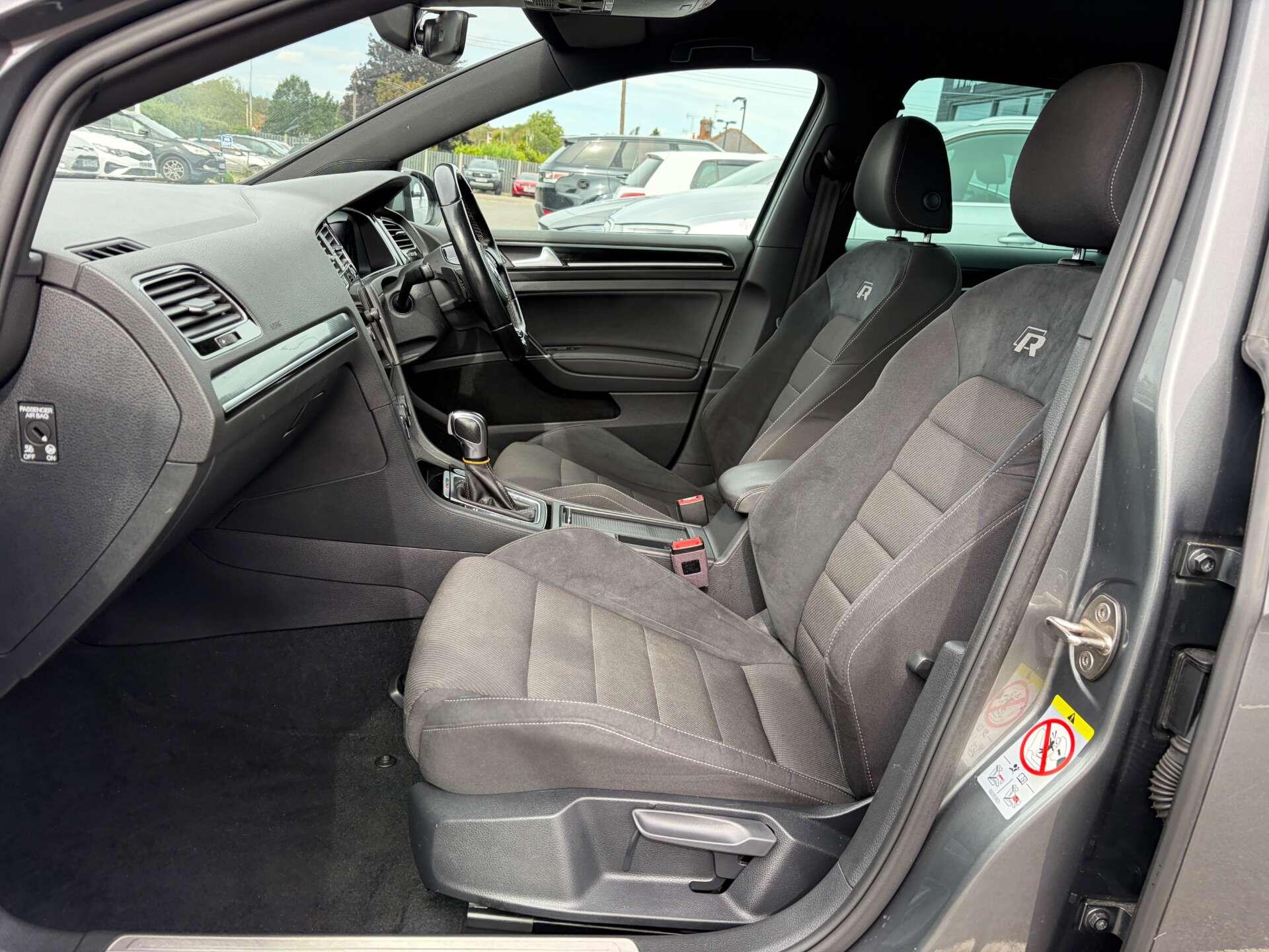 Volkswagen Golf view 15