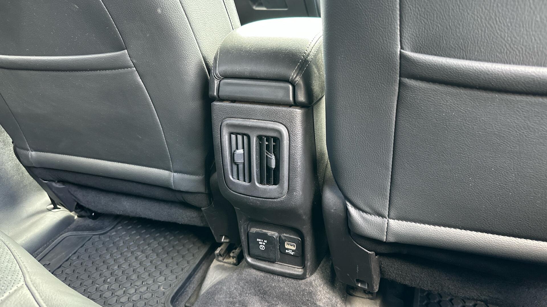 Jeep Compass view 18