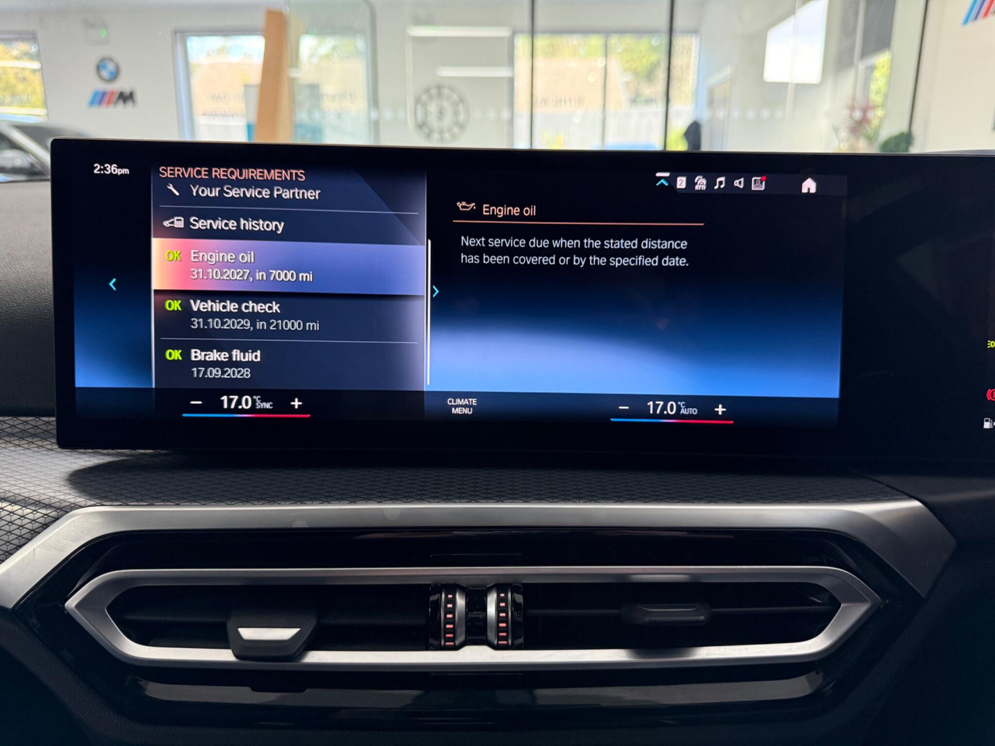 BMW 3 Series view 11