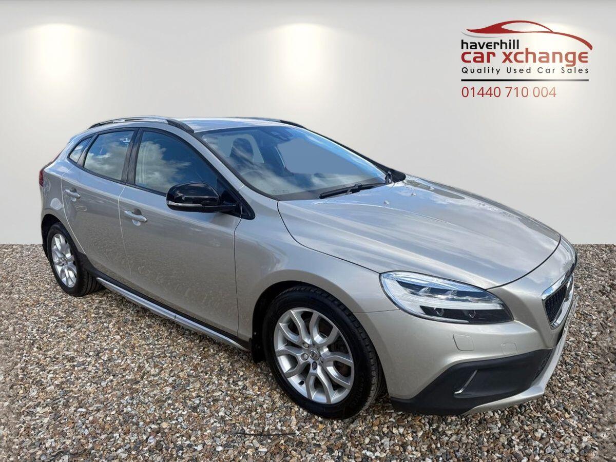 2017 Volvo V40 Cross Country in Gold for sale