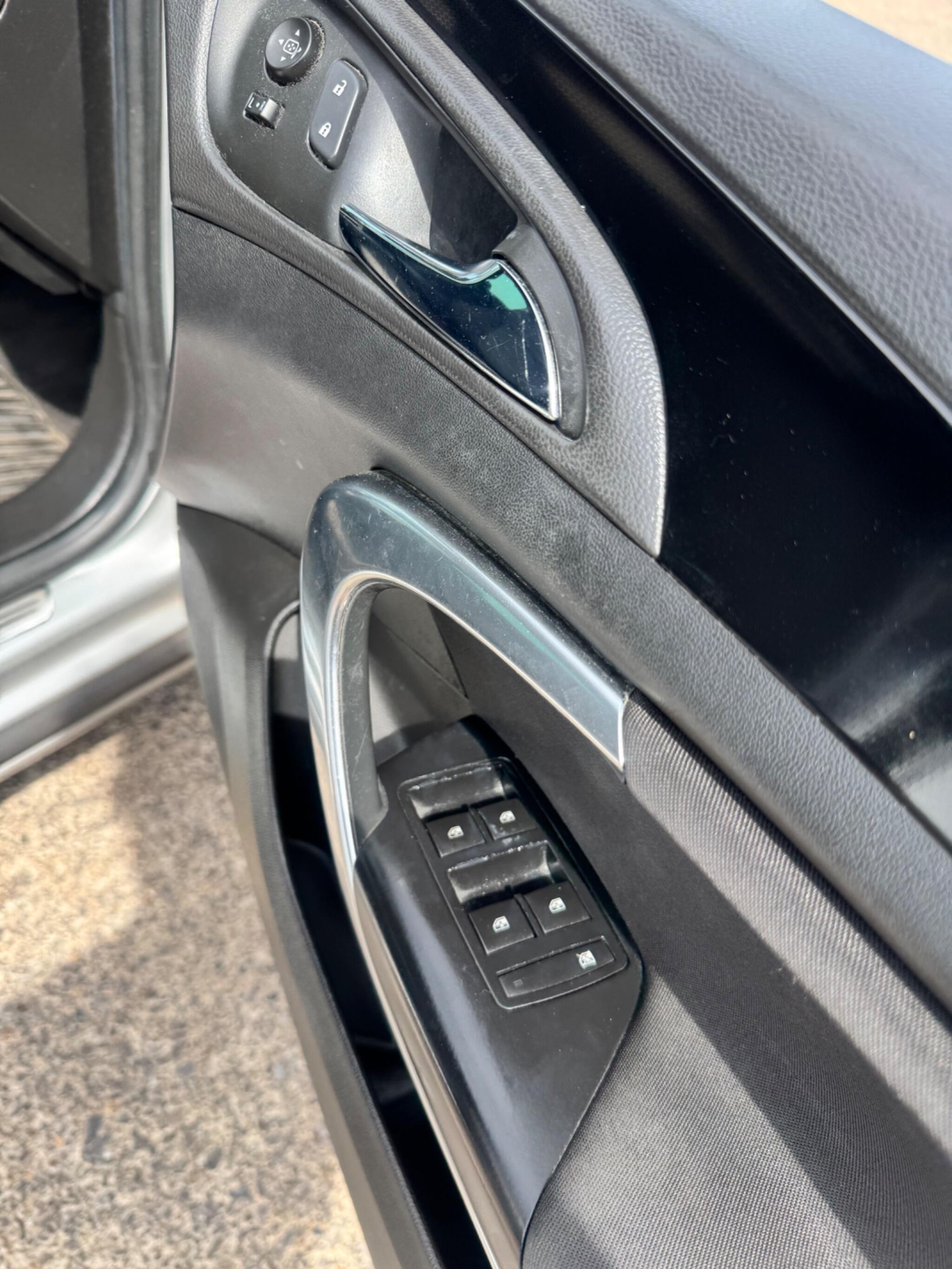 Vauxhall Insignia view 31