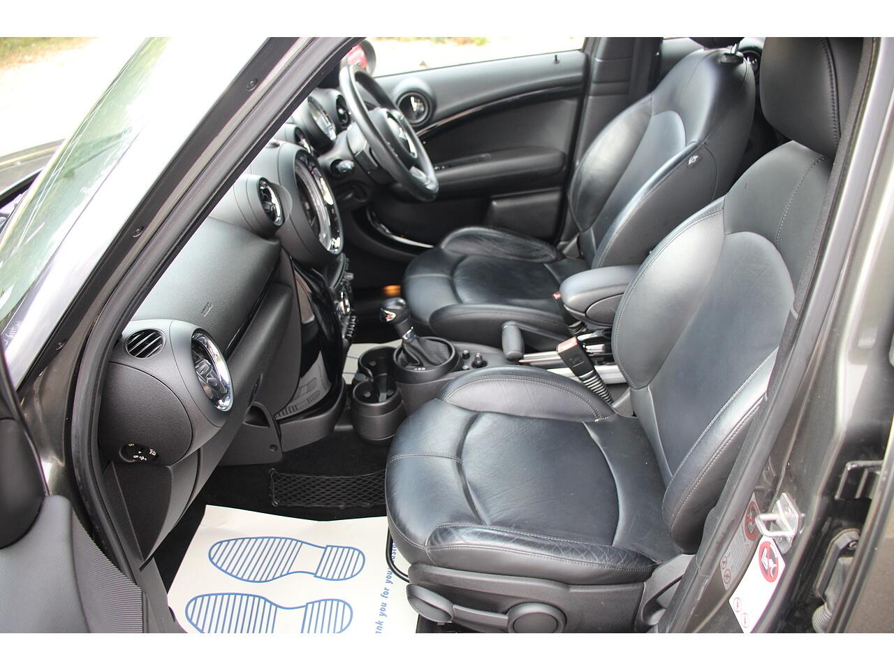 Mini Countryman view 16