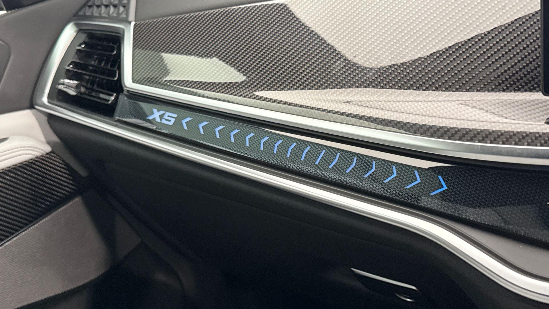 BMW X5 view 27