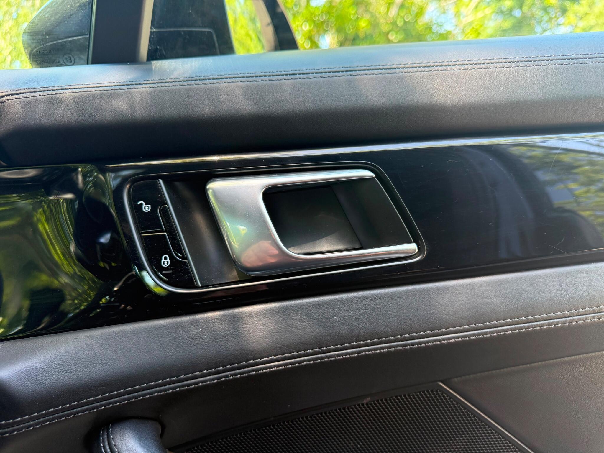 Porsche Panamera view 25