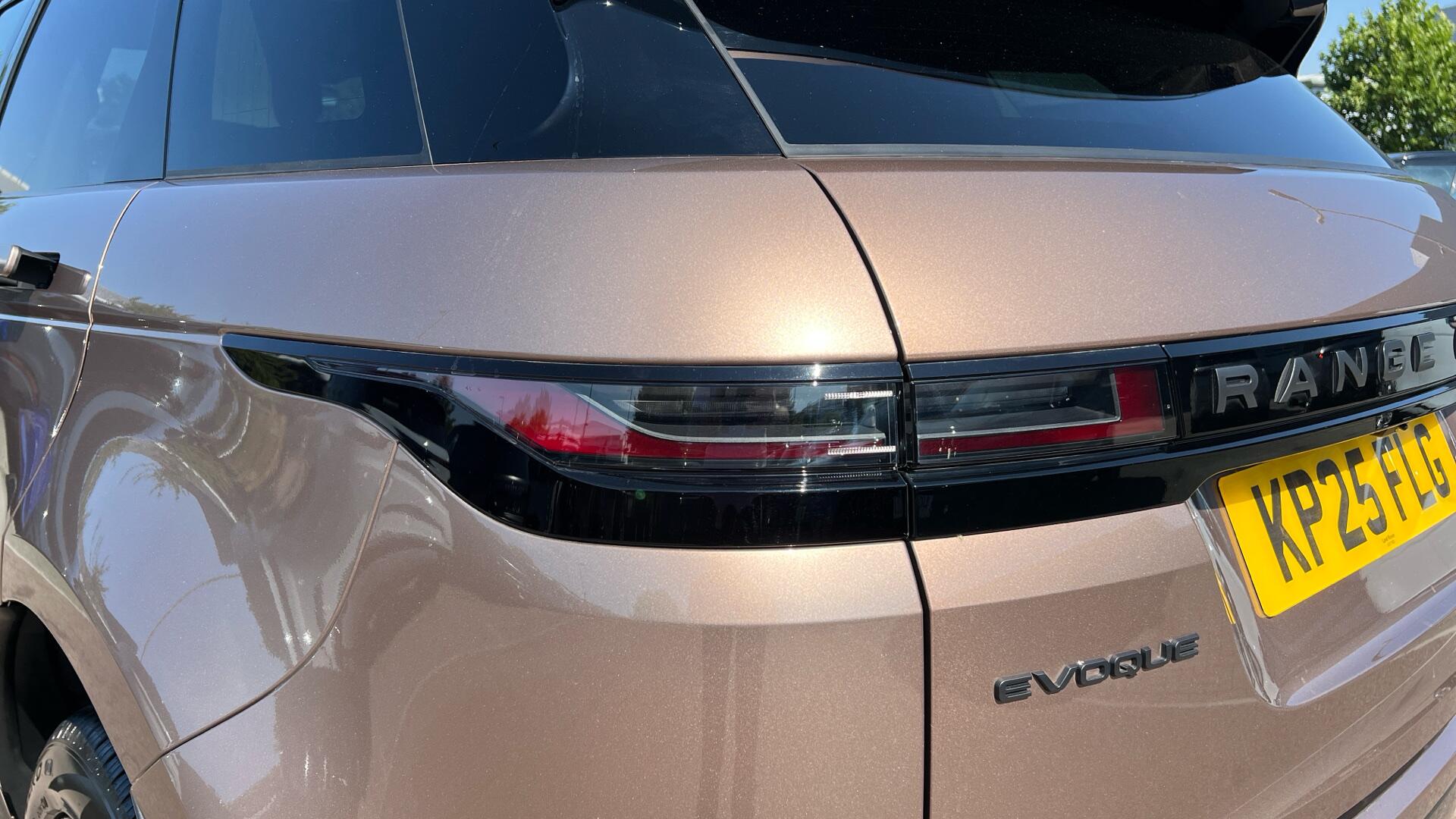 Land Rover Range Rover Evoque view 22