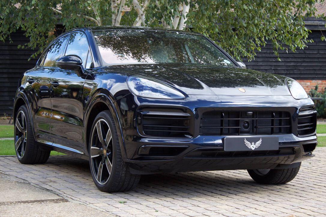 Porsche Cayenne view 22