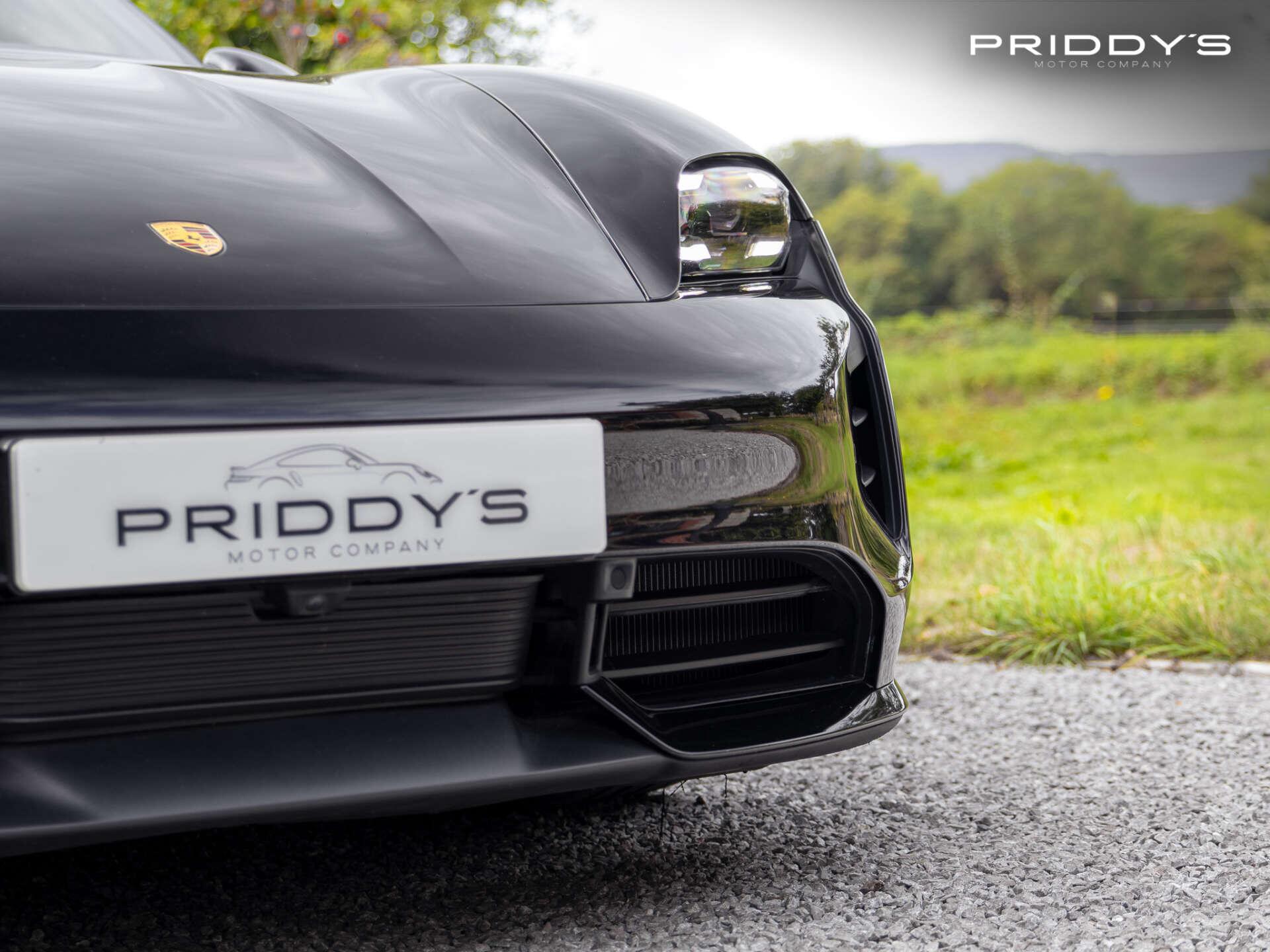 Porsche Taycan view 12
