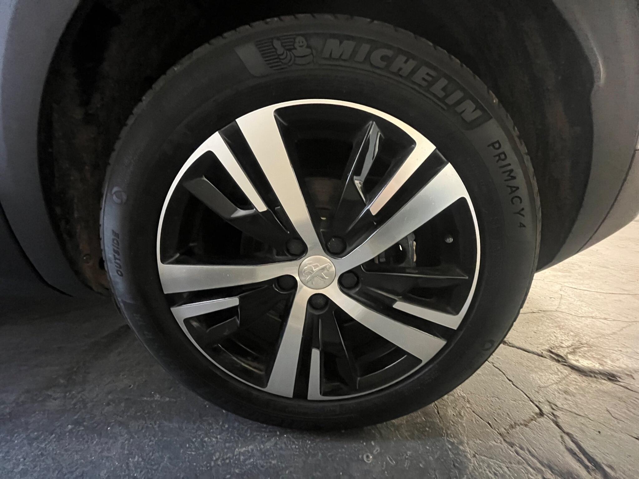 2022 Peugeot 3008 1.2 PureTech GT EAT Euro 6 (s/s) 5dr • 32,000 miles image 24